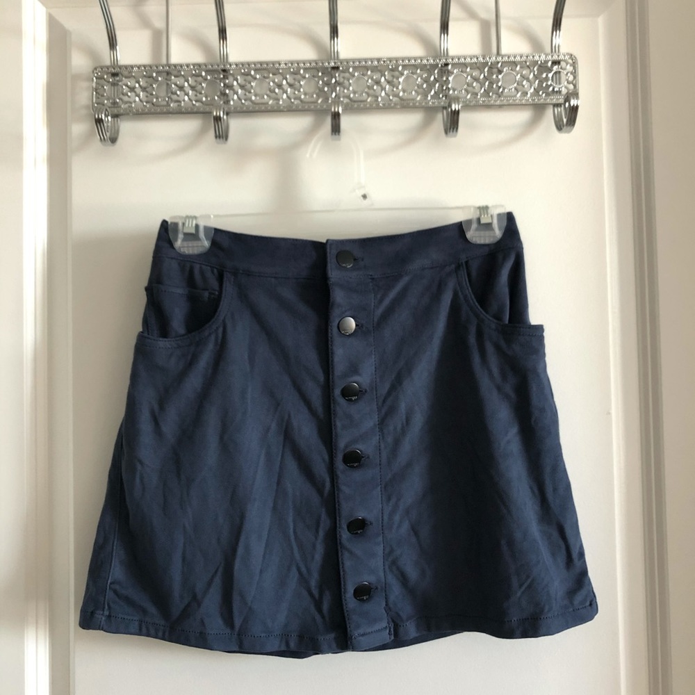 VEUC Express Velvet Skirt